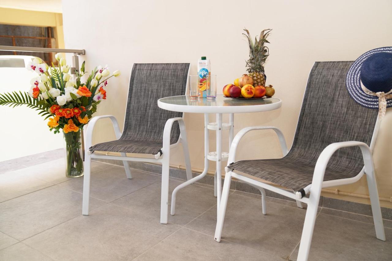 Apolafsi Apartments 2 New With Kitchen 하니아 외부 사진
